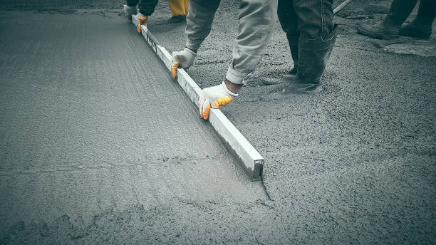 Best Concrete Sidewalk Installation in Chatsworth, IL
